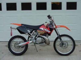 ktm300~3 smaal pic for drn..jpg
