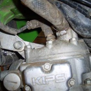 kx200upperenginemount.jpg