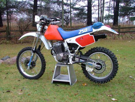 XR250 Nov 2004-1 web.JPG