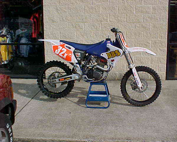 yzxr200f.JPG