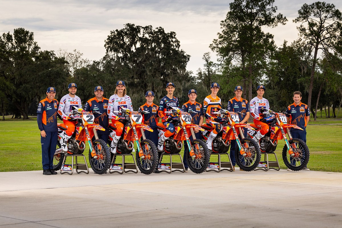 Red-Bull-KTM-Factory-Racing-team-2023.jpg