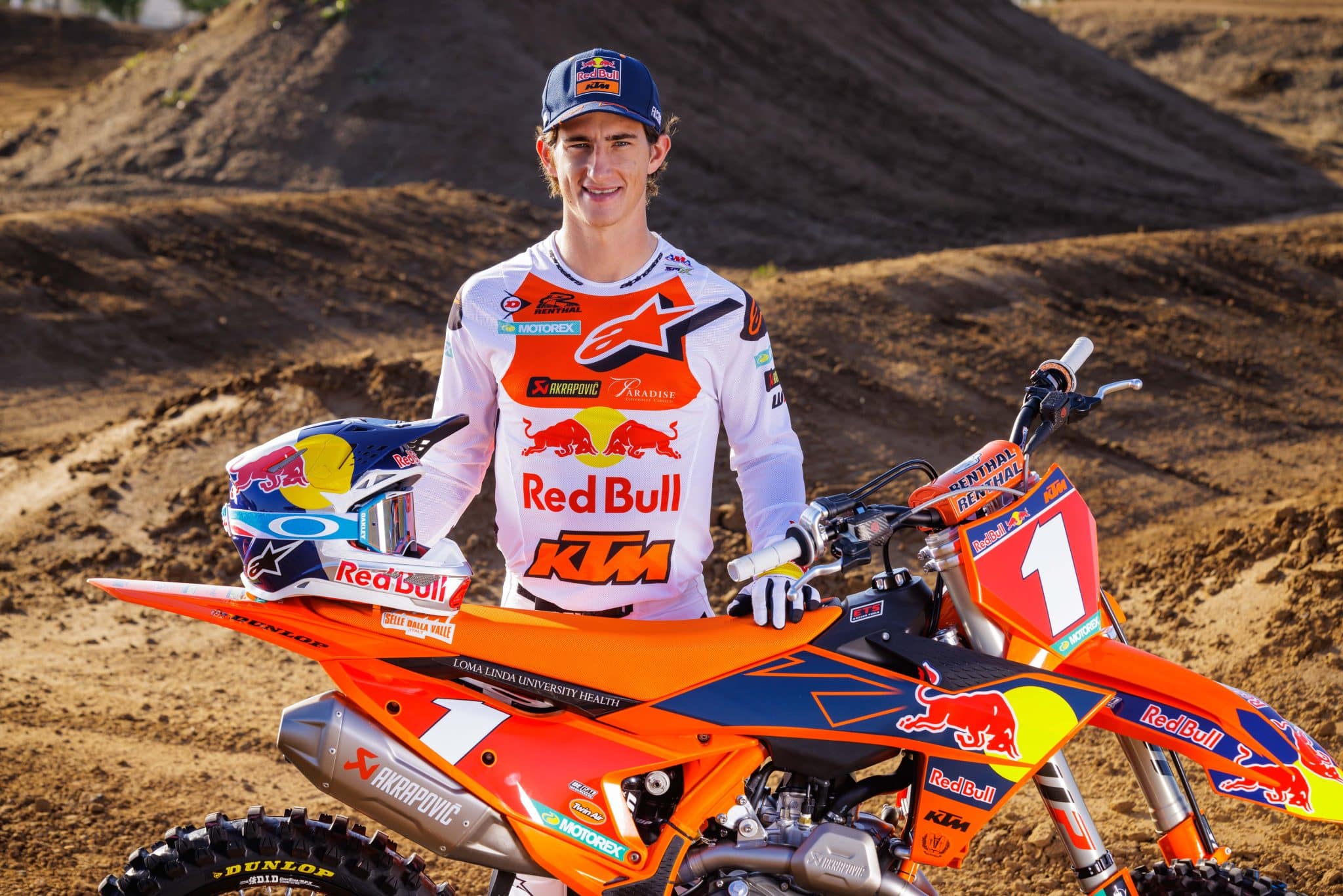 CHASE-SEXTON-04-RED-BULL-KTM-FACTORY-RACING--scaled.jpg