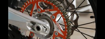 Dirt-Bike-Sprocket-Installation-KTM-300-XC