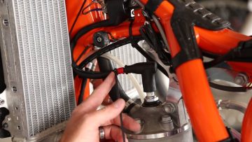 Installing-a-Trail-Tech-Hour-Meter-KTM-300-XC