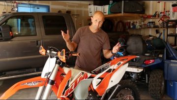 Warming-Up-a-2-Stroke-Dirt-Bike