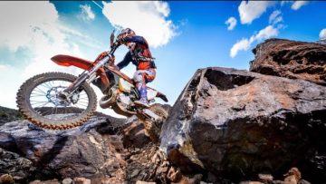 2018-KTM-250XC-W-Fuel-Injected-Two-Stroke-First-Test-Cycle-News