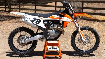 2019-KTM-350SXF-Dirt-Bike-Magazine