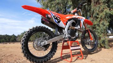 2019-Honda-CRF450R-Works-Edition-Dirt-Bike-Magazine