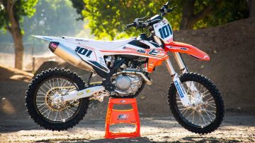 Racer-X-Films-2019-KTM-450-SX-F-Garage-Build