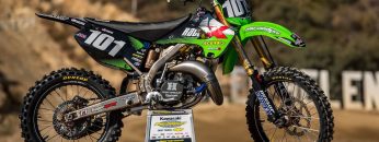 Racer-X-Films-2004-Kawasaki-KX125-Garage-Build