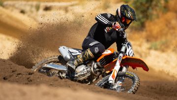 2020-KTM-250-SXF-Dialed-In-Motocross-Bike-Testing-
