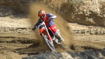 2020-Honda-CRF450R-Intro-Motocross-Bike-Testing-