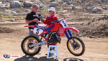 Racer-X-Films-Rick-Johnson-Interview-1986-Honda-CR250-Garage-Build-Two-Stroke-Motocross