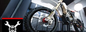 How-To-Replace-the-Wheel-Bearings-on-a-Honda-Dirt-Bike