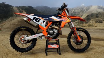 First-Ride-2020-KTM-450SXF-Factory-Edition-