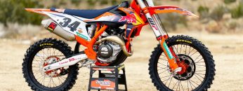 First-Ride-2021-KTM-450SXF-Factory-Edition-with-Bluetooth-