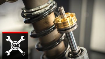 How-To-Install-a-Race-Tech-G3-LD-Shock-Gold-Valve-Kit-on-a-Dirt-Bike