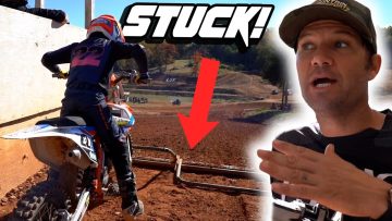 I-GOT-STUCK-ON-THE-GATE-Frustrating-Moto