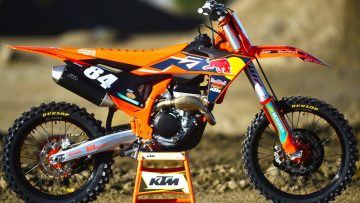 First-Ride-2022-KTM-250SXF-Factory-Edition-
