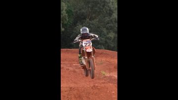 Kiah-Reed-Hits-The-Whoops-On-Her-New-85