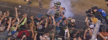 Eli-Tomac-leads-the-way-again-in-450-Supercross-main-event-win-at-Daytona-Motorsports-on-NBC