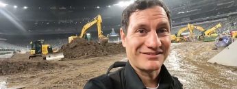 Weege-Show-Muddy-Glory-in-Dirty-Jersey