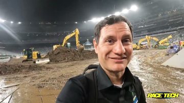 Weege-Show-Muddy-Glory-in-Dirty-Jersey