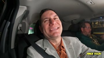 Weege-Show-Flight-in-Seattle-and-Other-Races